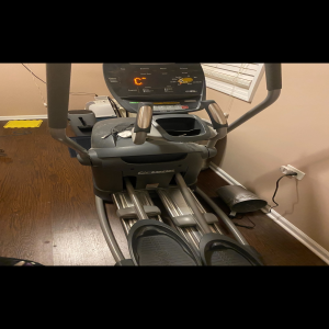 Used Octane Fitness Q35 Base RoHS World Wide Titanium (Discontinued) & Q35 Console - English (Discontinued) F1211bu11576-02 Elliptical