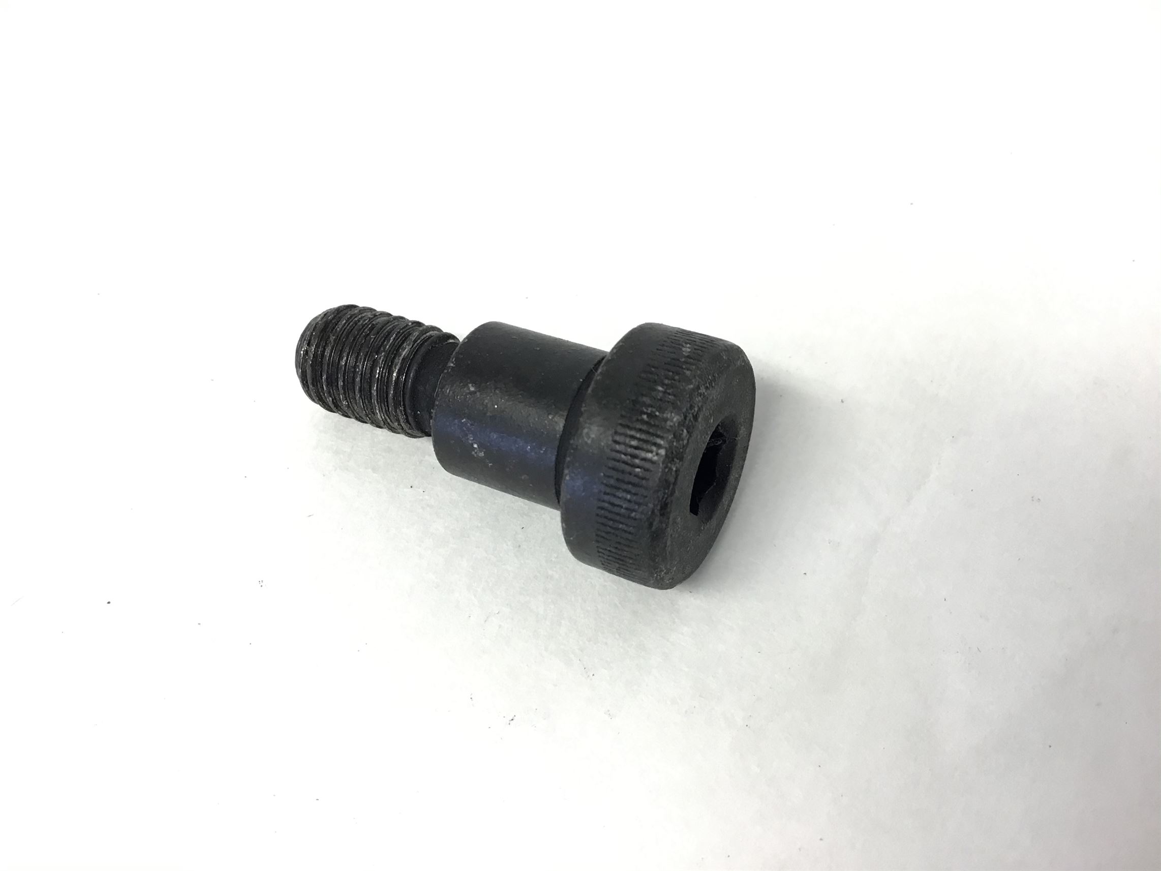 SHOULDER SCREW,SHLD,3/8 X 1/2 ,HEXSC,BLK SH