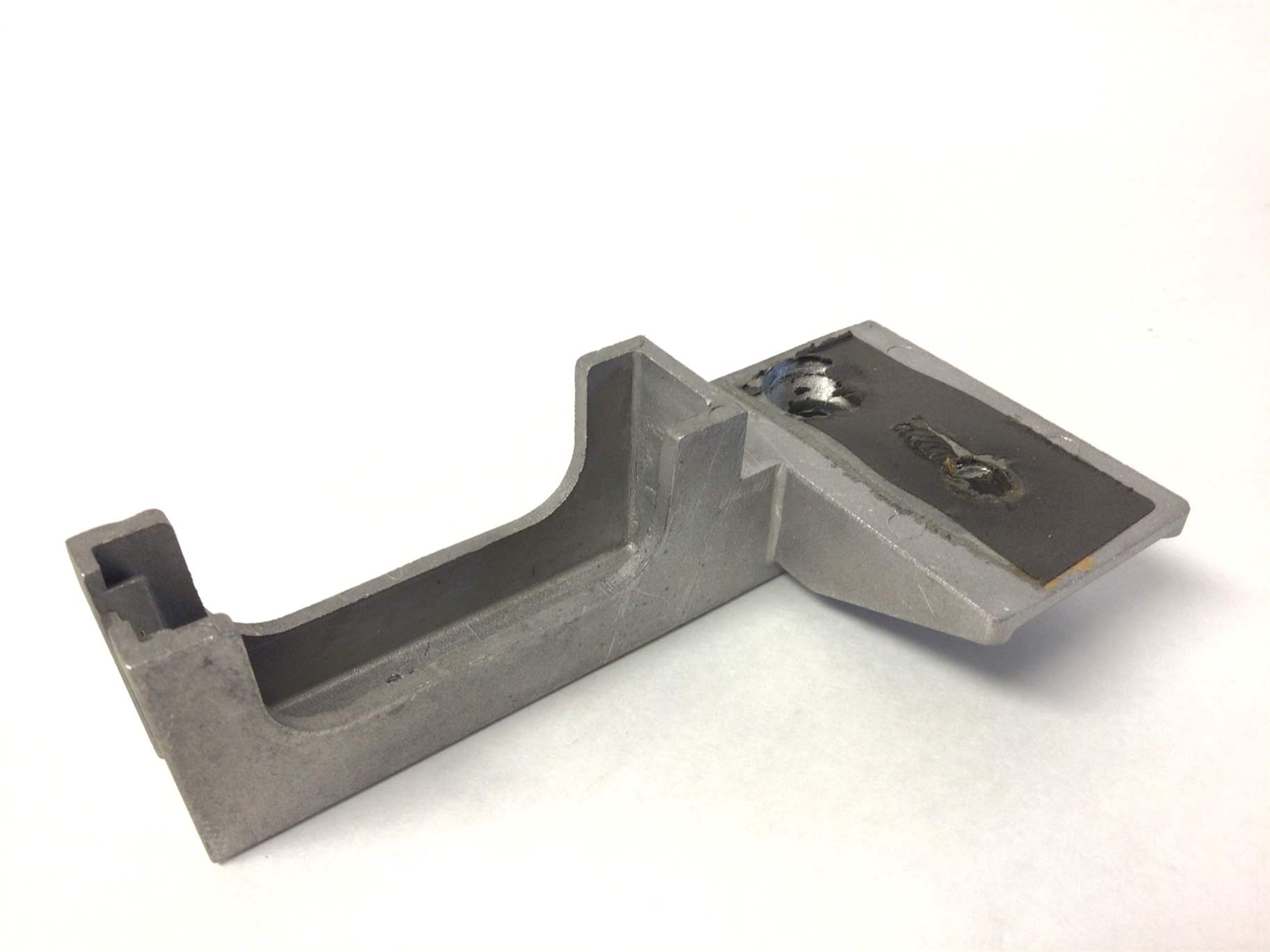 LT IDLER ROLLER BRACKET