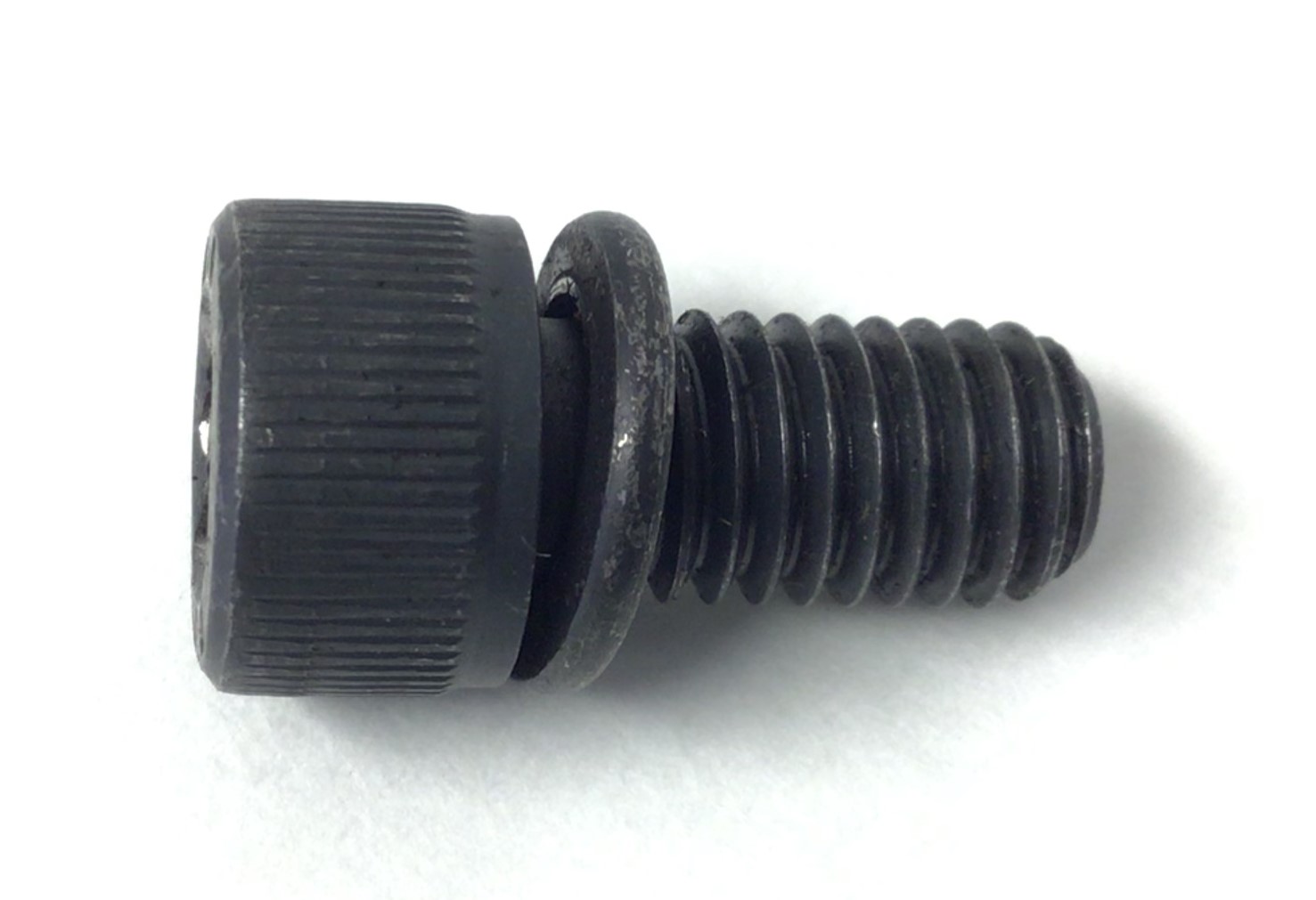 M8 X 15MM SCREW