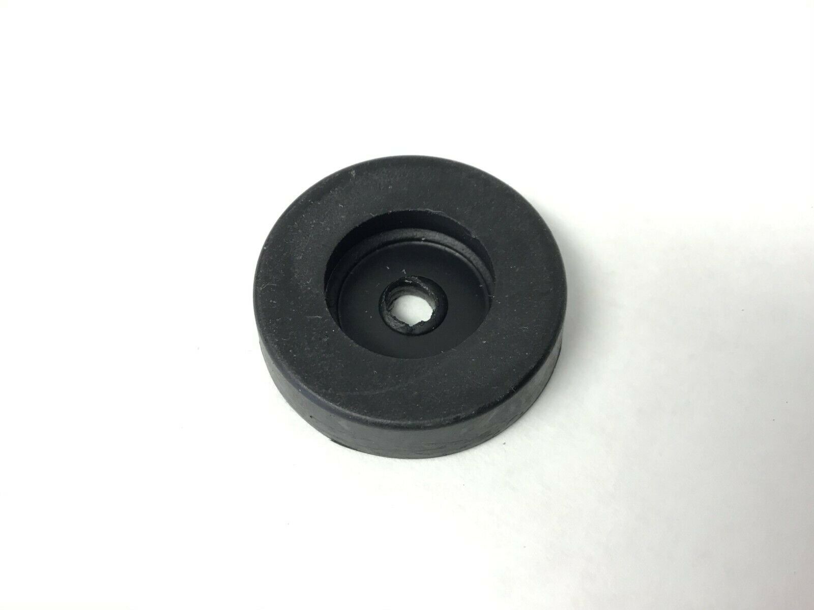 True Fitness TPS300-1 07-3PS3474K Treadmill Front Base Pad Rubber Level (Used)