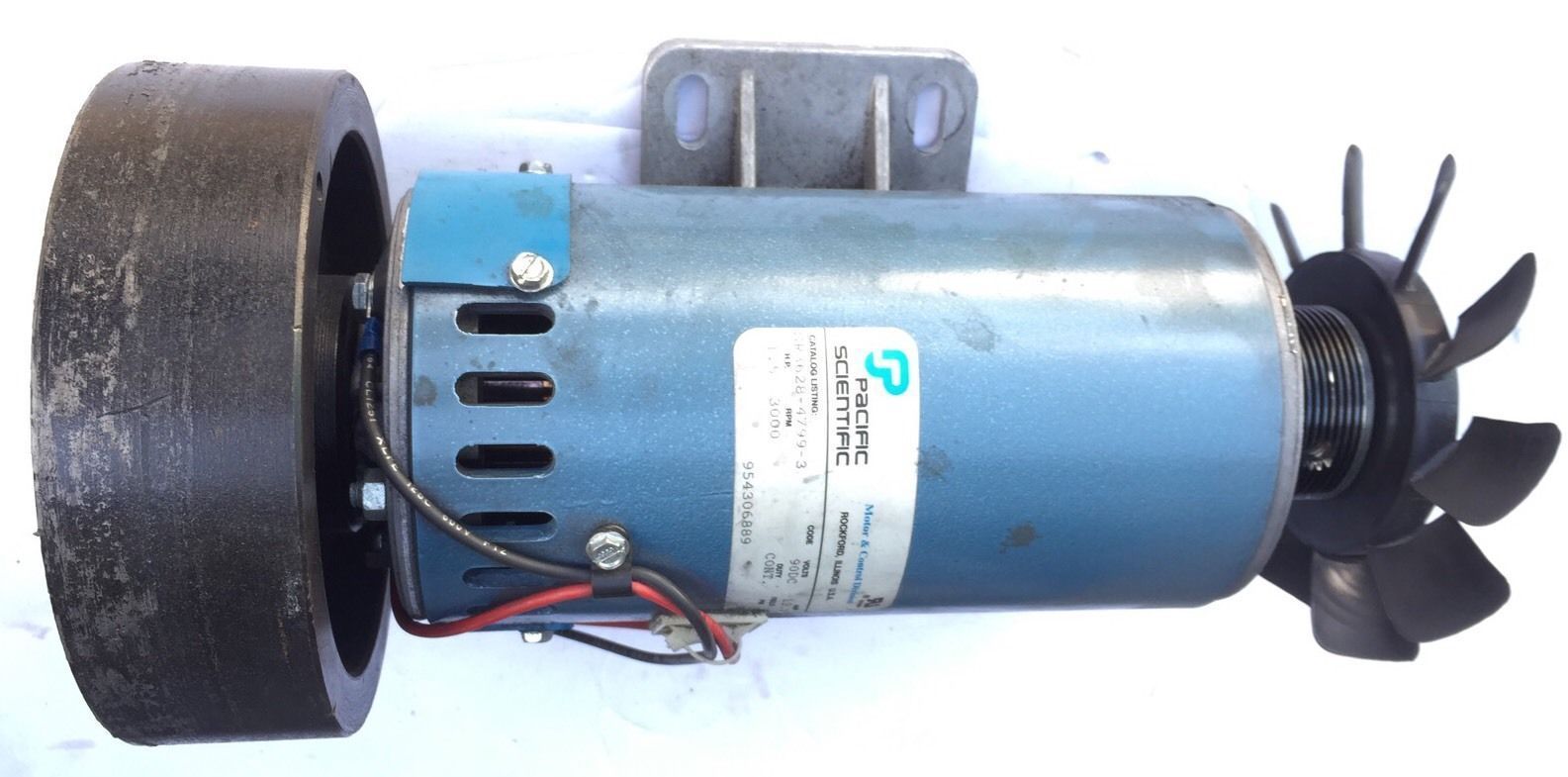 Precor 9.1 (45) 9.10 (89) 9.20 (90) 9.20s (91) 9.2s (51) DC Drive Motor Pacific Scientific SR3628-4799 (Used)