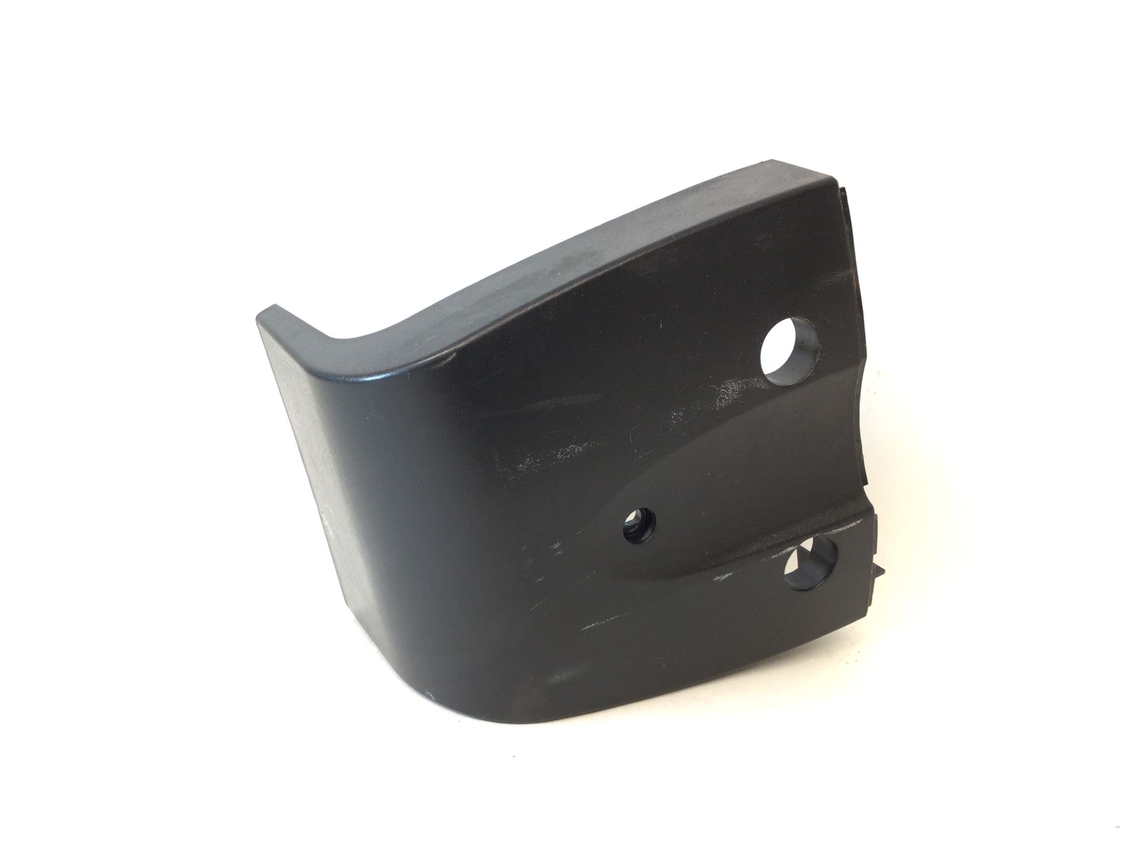 trim, front rt side plastic p-2600r