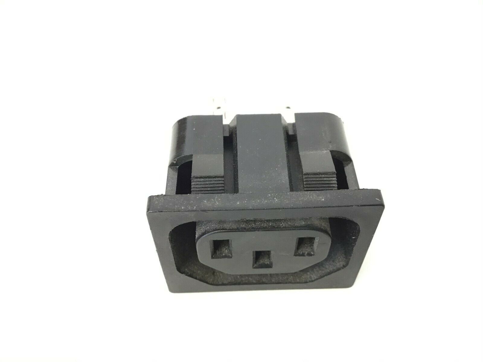 Power Entry Socket Courtesy Outlet (Used)