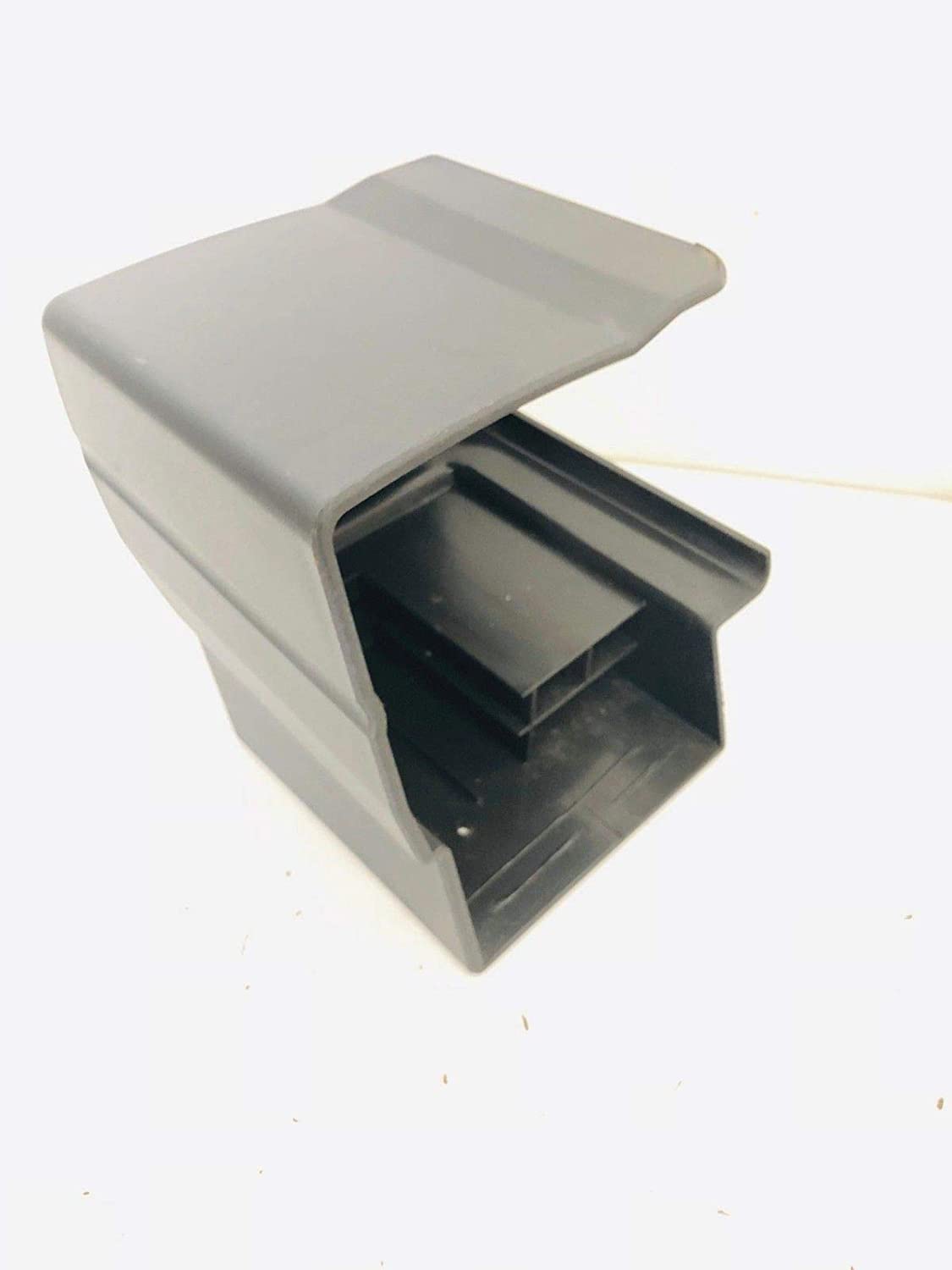 Right Rear Plastic Endcap (Used)