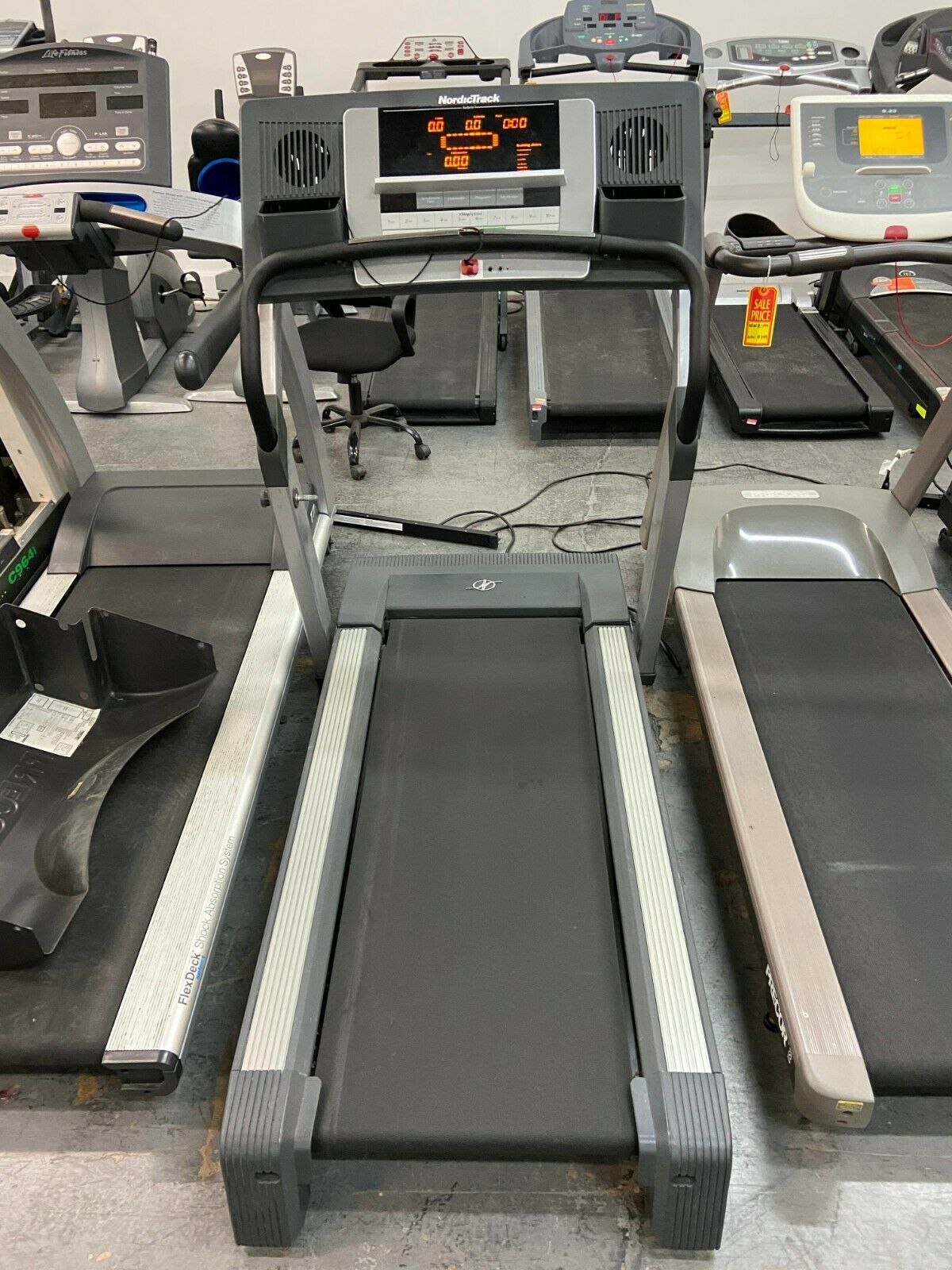 NordicTrack C2050 Folding Treadmill (Used)