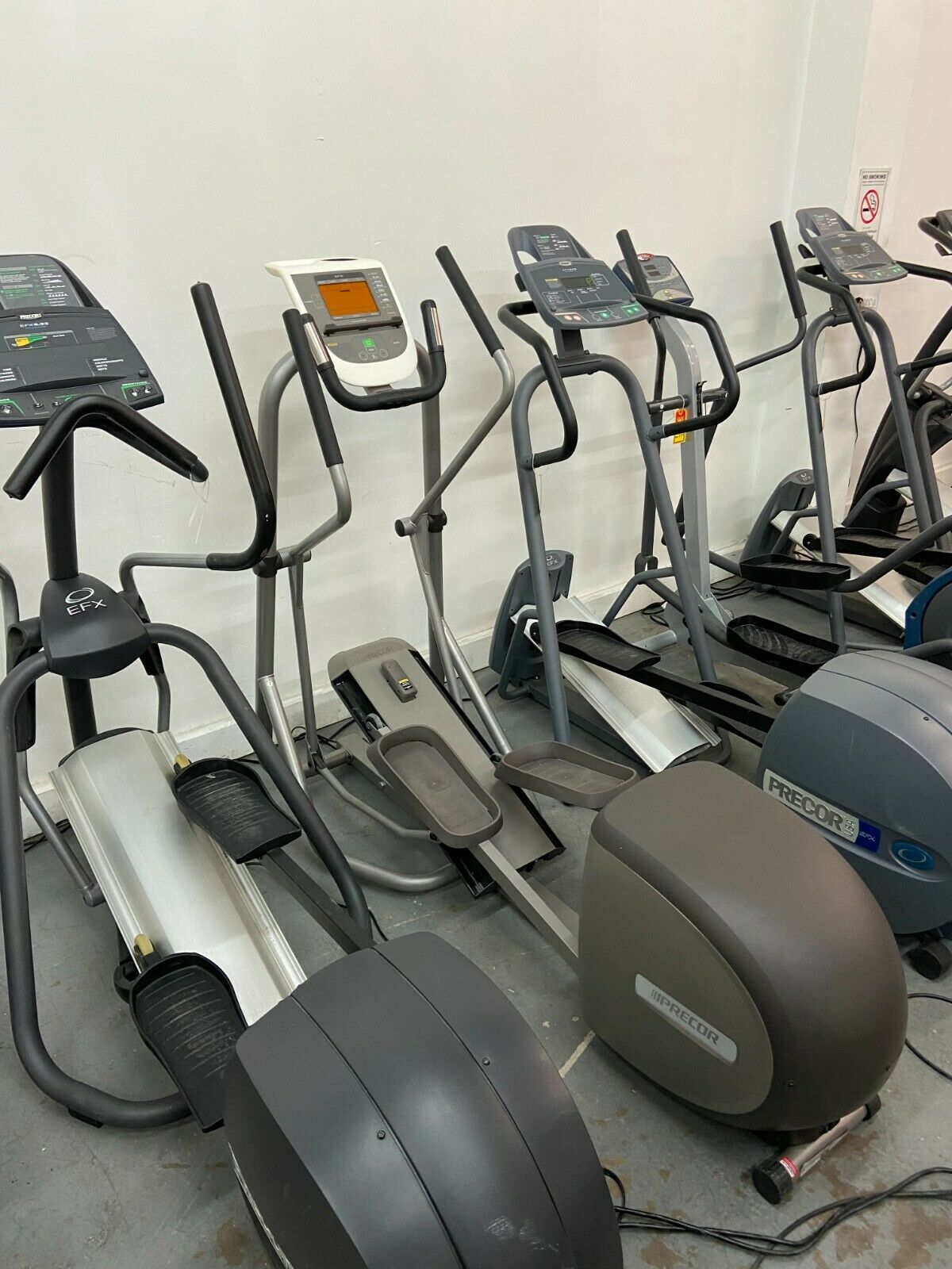 Precor EFX 5.23 Elliptical Cross Trainer (Used)