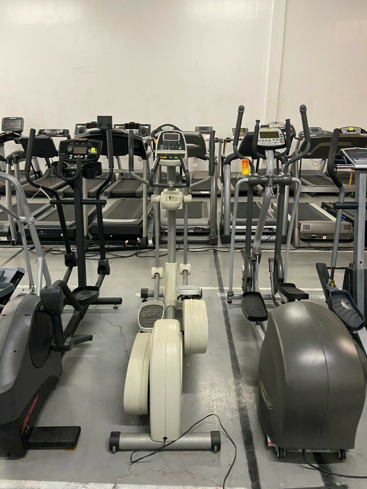 Diamondback 850Er Elliptical Trainer for Home Gym (Used)