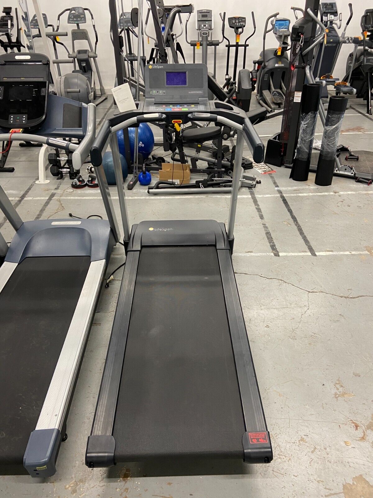 Lifespan TR5500i Folding Treadmill for Home Gym (Used)