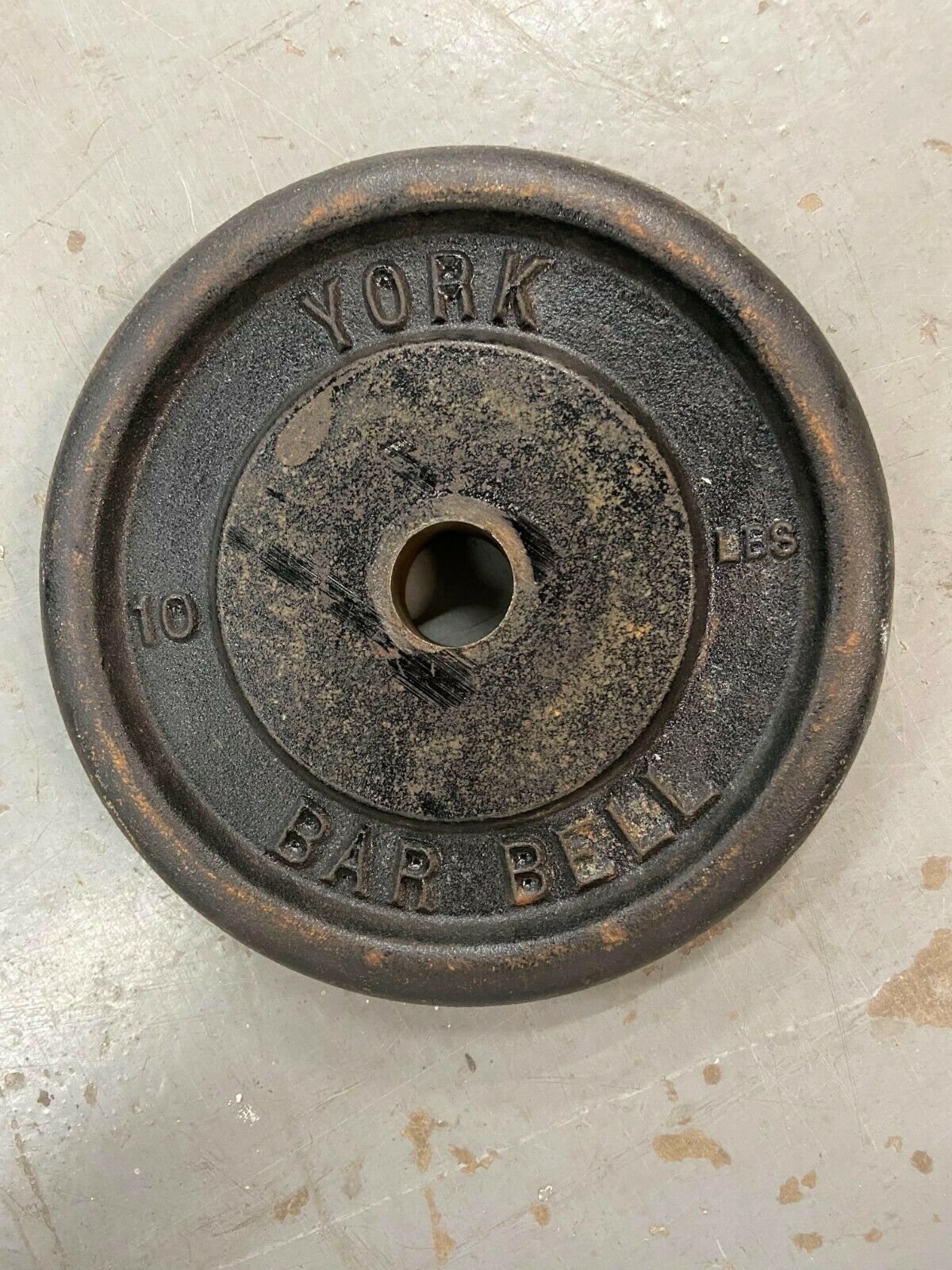 York 10LB Standard Weight Plate for Home Gym (Used)